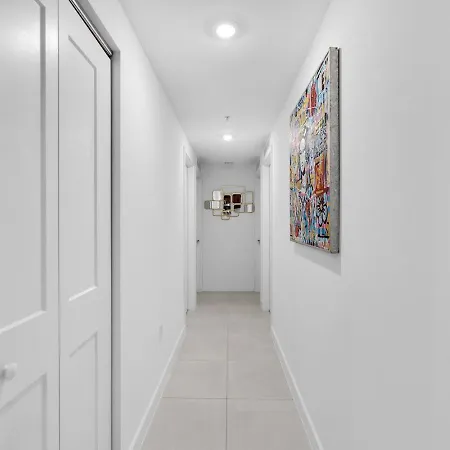 Charming 3-Bed Mins From Brickell With Free Parking Apartment Miami Exterior photo