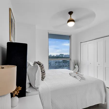 Charming 3-Bed Mins From Brickell With Free Parking Apartment Miami Exterior photo