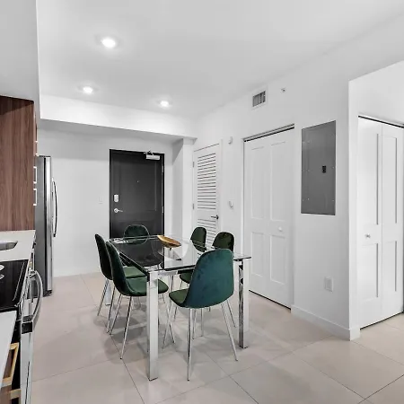 Charming 3-Bed Mins From Brickell With Free Parking Apartment Miami Exterior photo