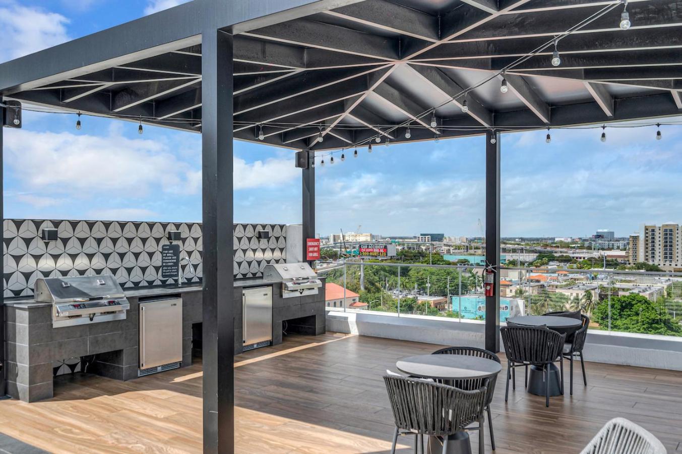 Charming 3-bed Mins From Brickell With Free Parking Miami
