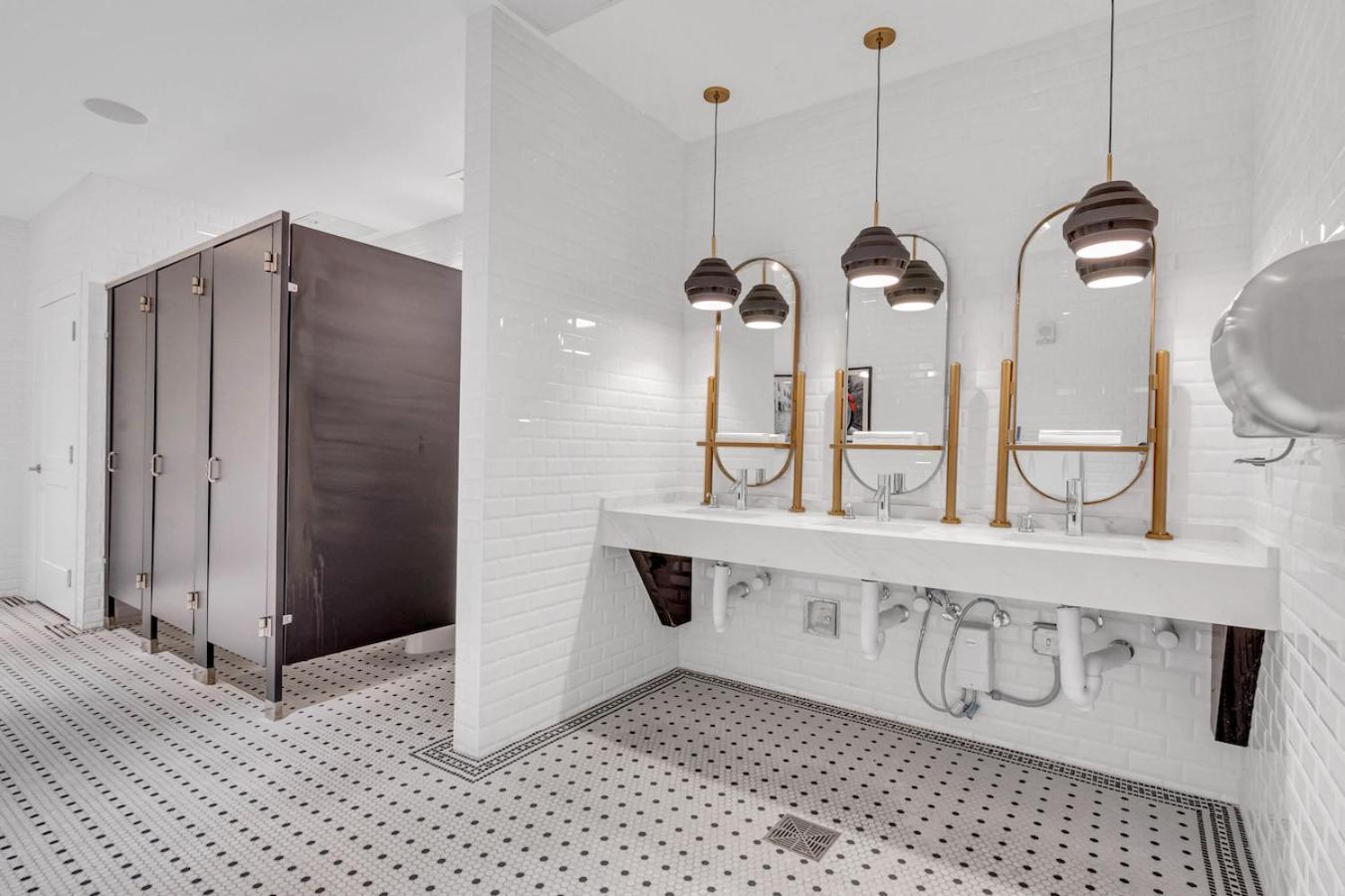 Charming 3-bed Mins From Brickell With Free Parking Apartment *