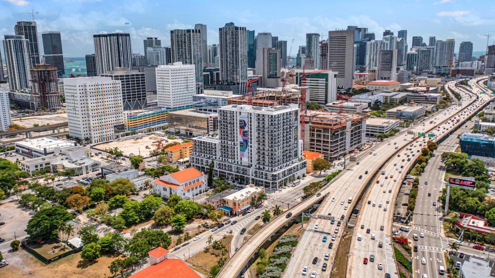 Charming 3-bed Mins From Brickell With Free Parking