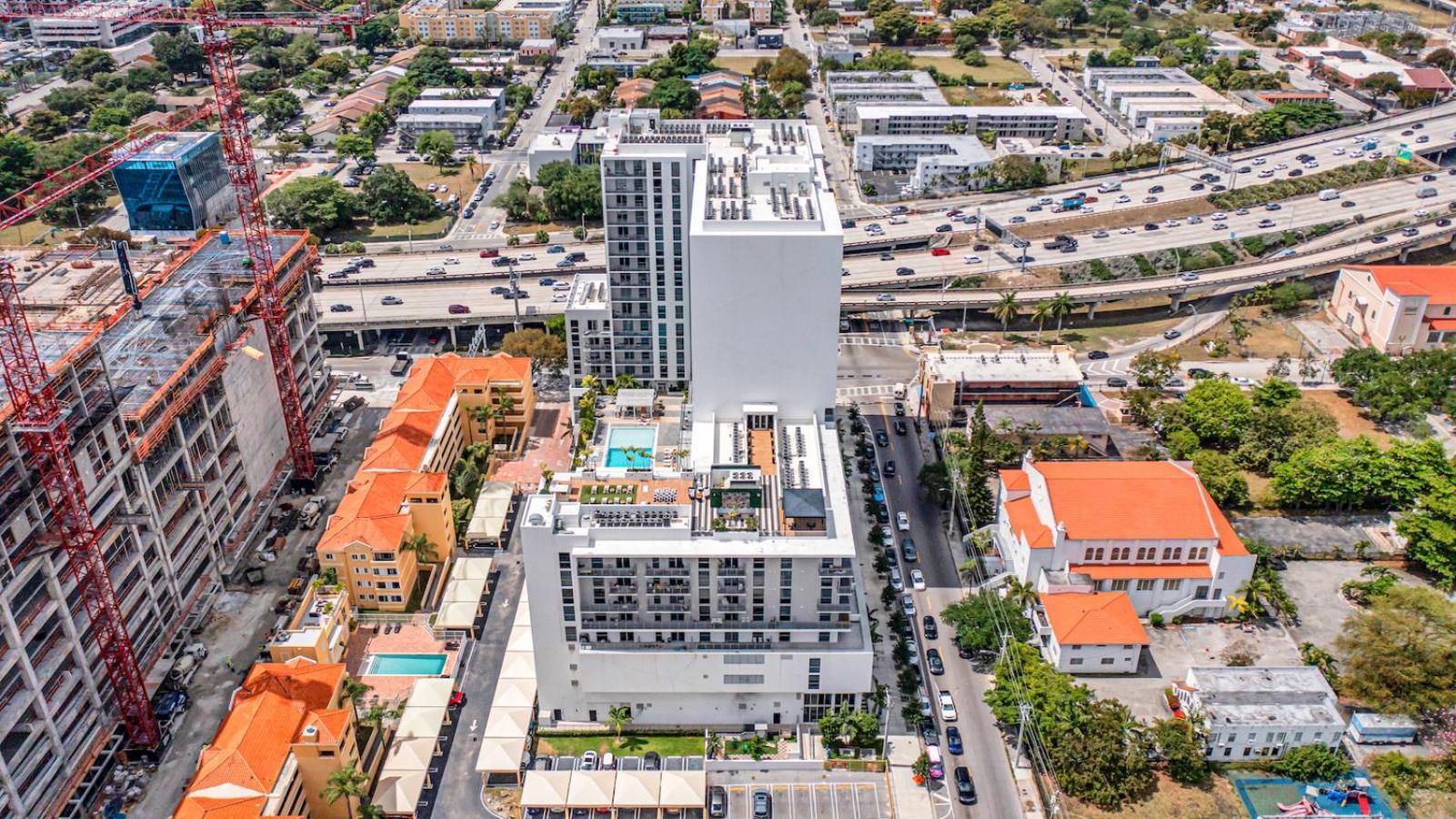 Charming 3-bed Mins From Brickell With Free Parking * Miami