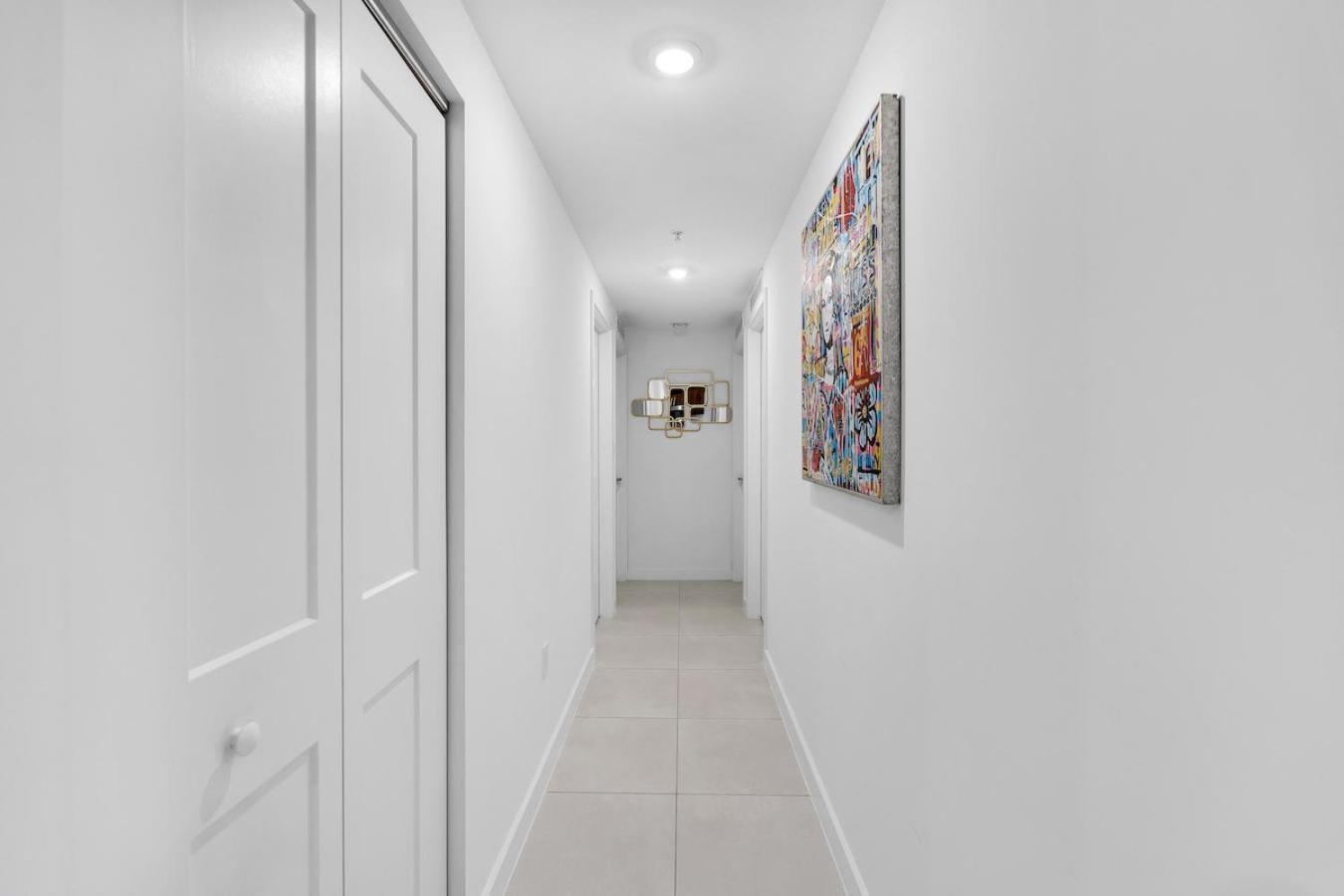 Charming 3-bed Mins From Brickell With Free Parking *