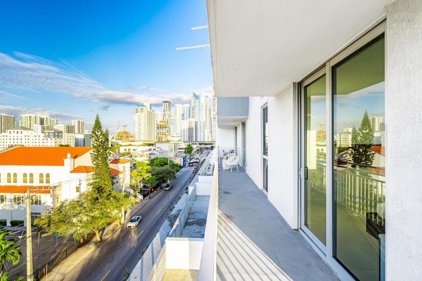 Charming 3-bed Mins From Brickell With Free Parking Apartamento